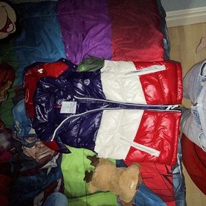 Moncler x kith vest in great condition close to new size small